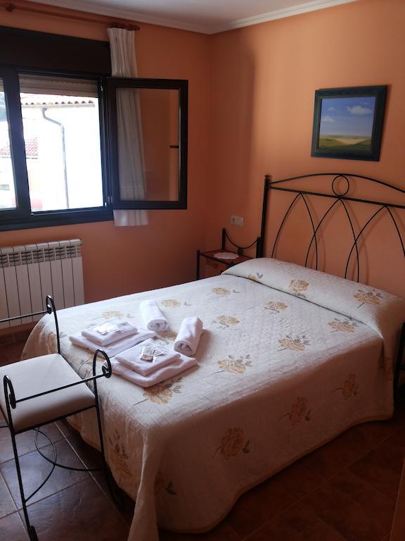 Hotel Casa Mariví Niembro Habitación foto