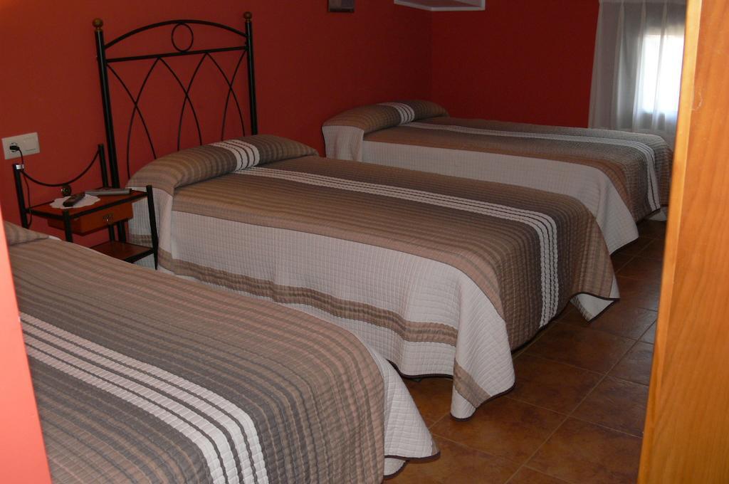 Hotel Casa Mariví Niembro Habitación foto