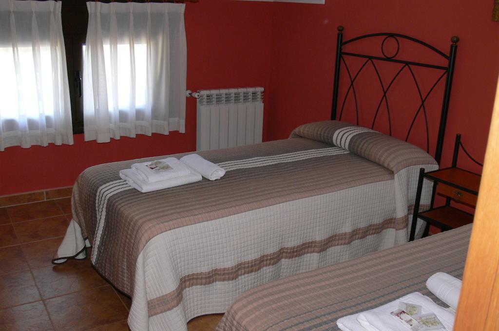 Hotel Casa Mariví Niembro Habitación foto