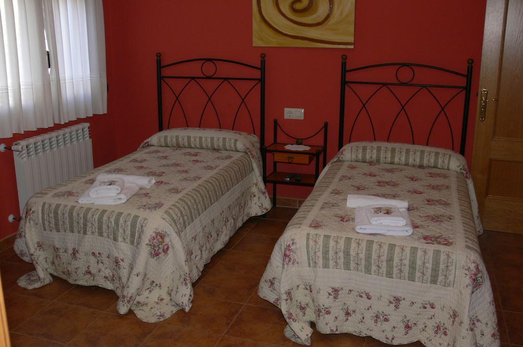 Hotel Casa Mariví Niembro Habitación foto