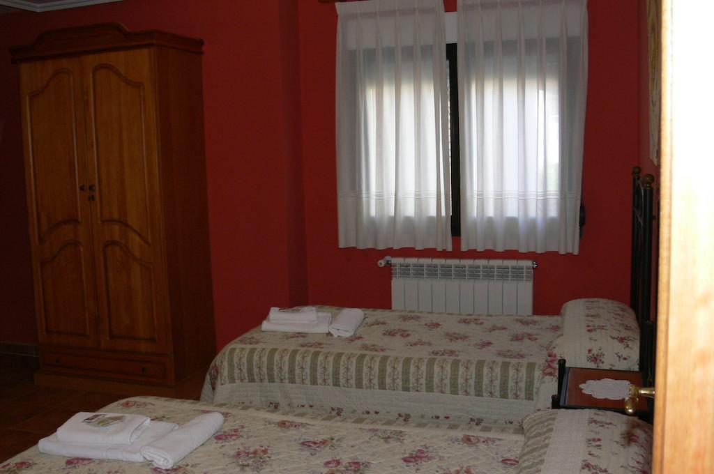 Hotel Casa Mariví Niembro Habitación foto